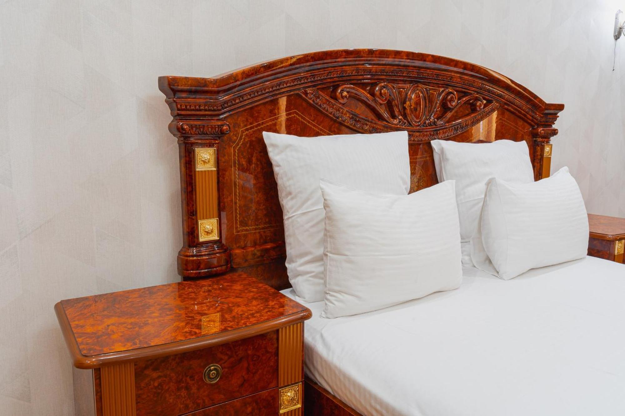 Altair Hotel Shymkent Exterior foto